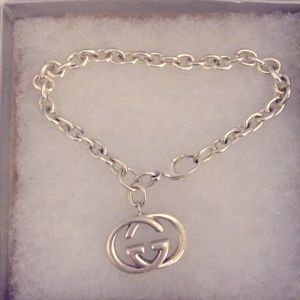 Gucci Silver Britt bracelet- ladies